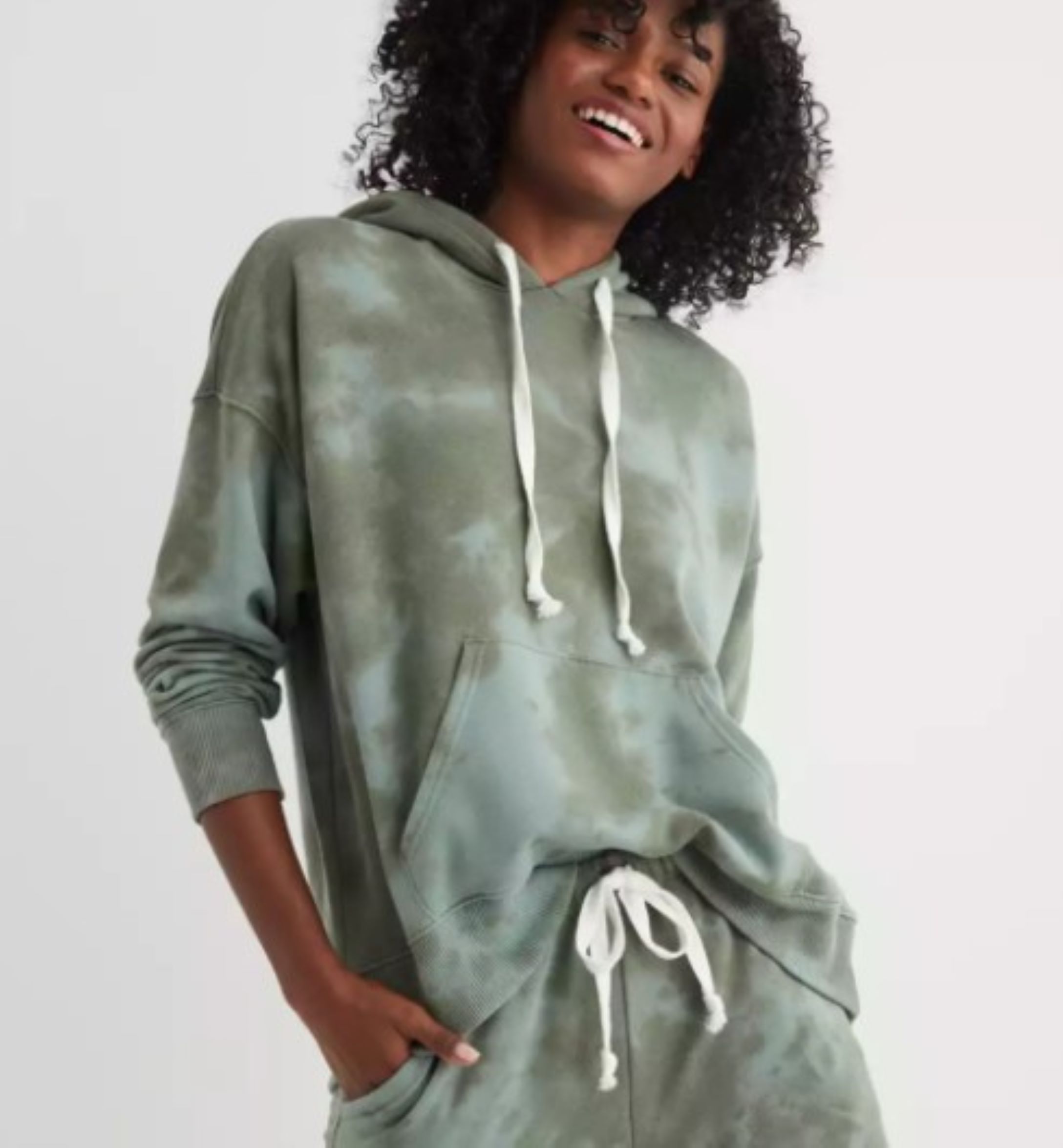 ae.com_tie_dye_sweats.jpg