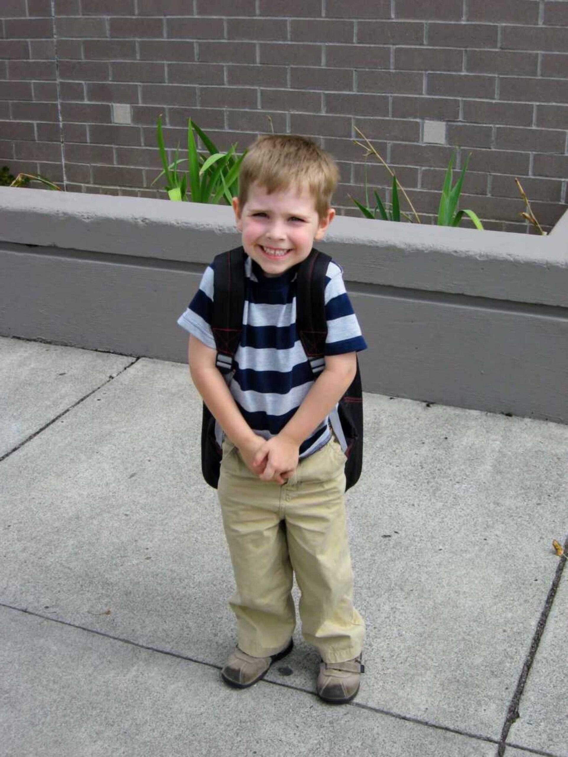 autistic-boy-school-900x1200-1.jpg