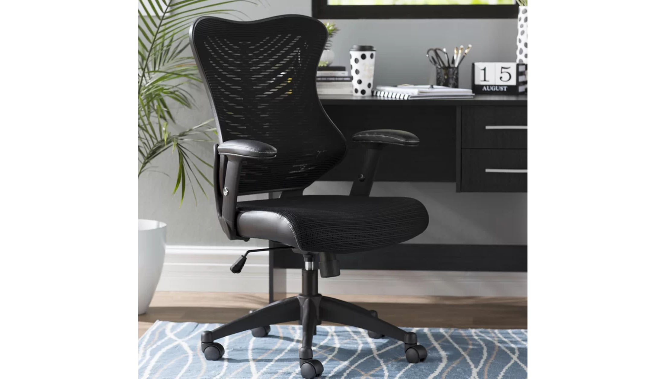 desk_chair.jpg