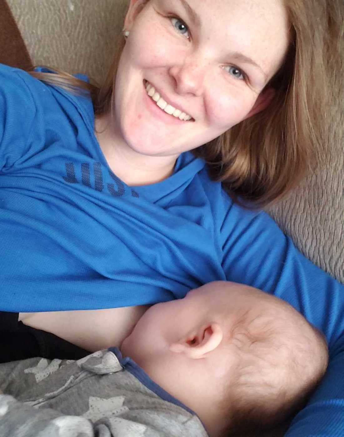 elizabeth_seaman_breastmilk_donation_19-900x1200-1.jpeg