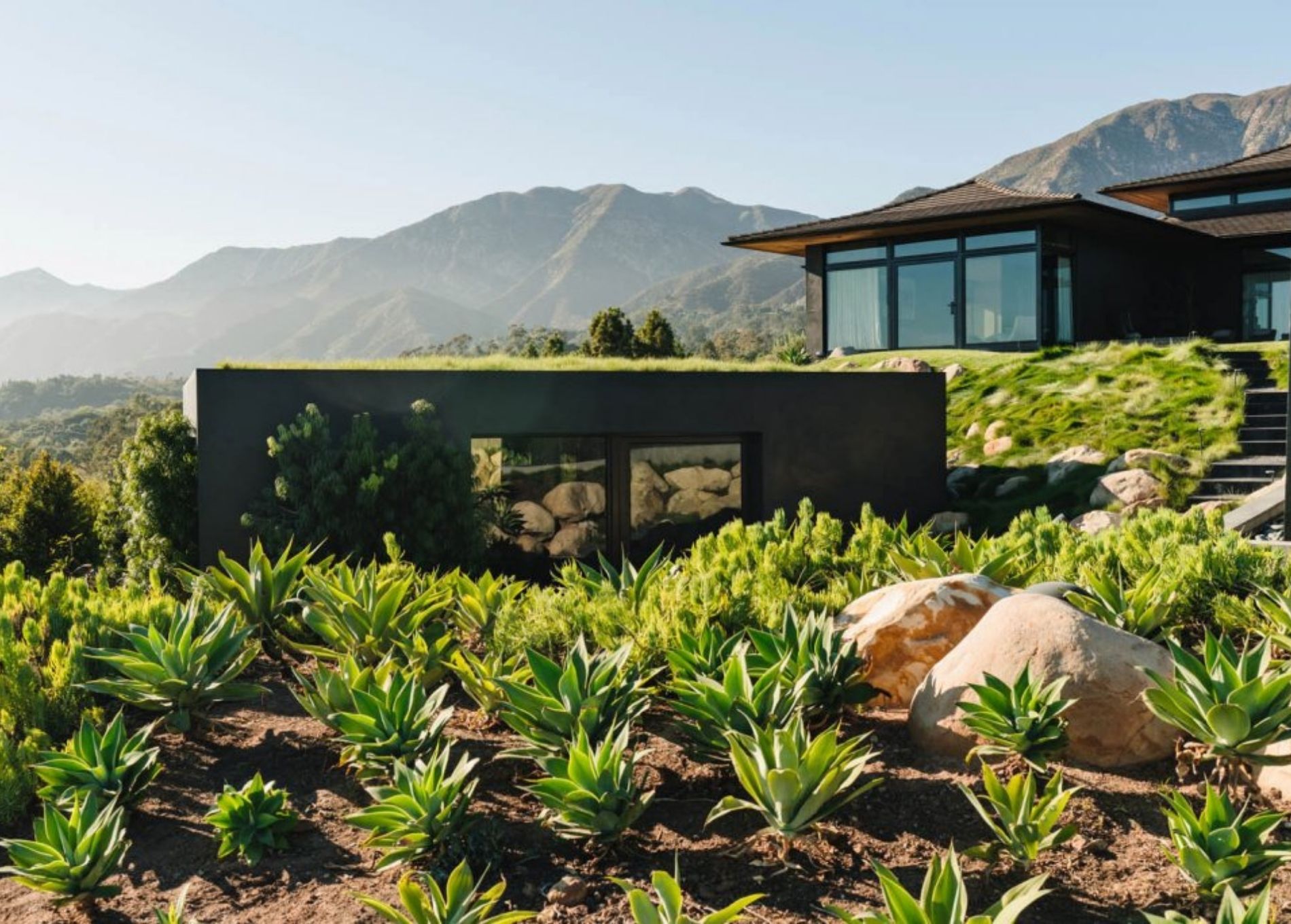 ellen_degeneres_home_garden.jpg