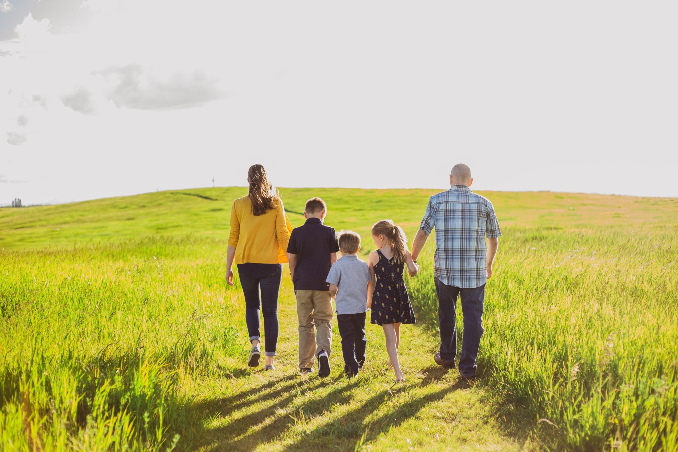 family-walking_t20_koZ38X.jpg
