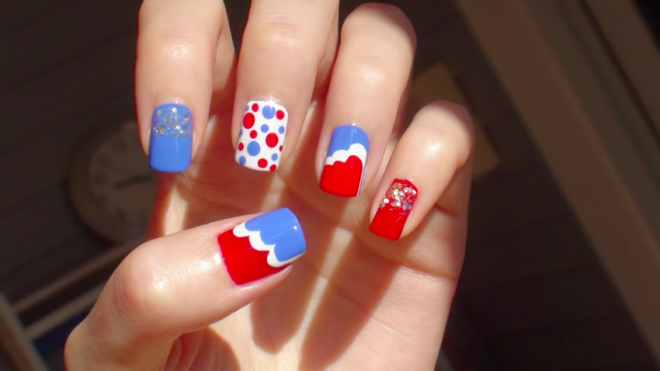fourth of july manicure
