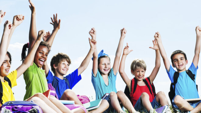 kids playing game