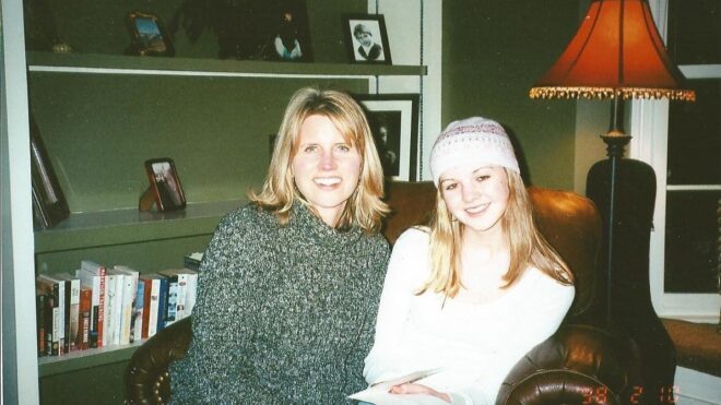 mom and daughter
