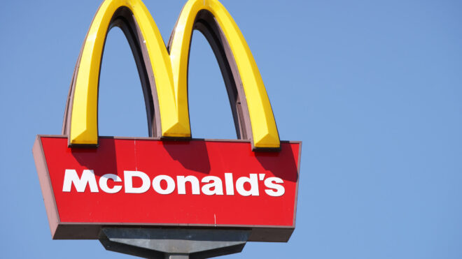 McDonald's arch sign