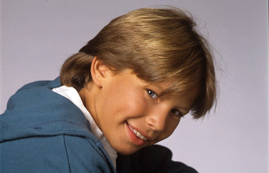 18 Celebs Who Totally Disappeared From the Spotlight