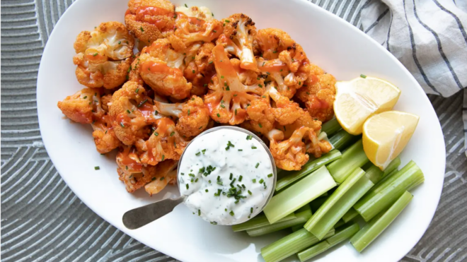 Baked Buffalo Cauliflower Bites