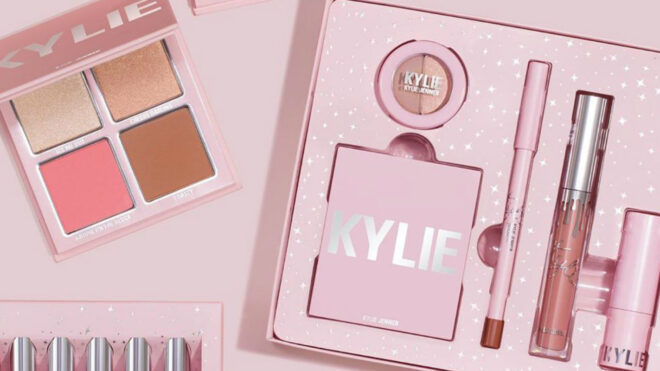 kylie cosmetic holidays