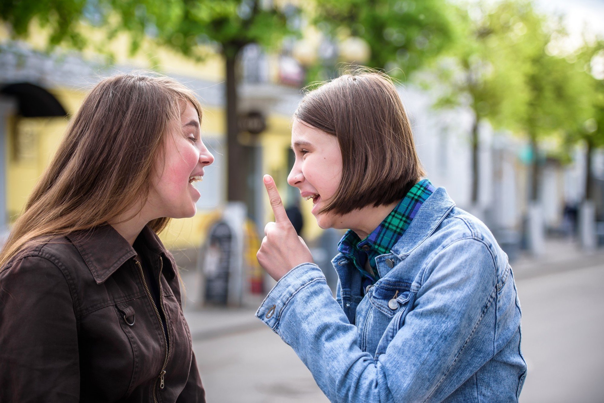Signs Of Being In A Toxic Friendship—And How To Change It