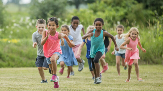 kids running