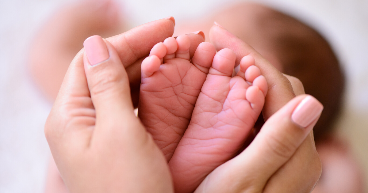baby feet