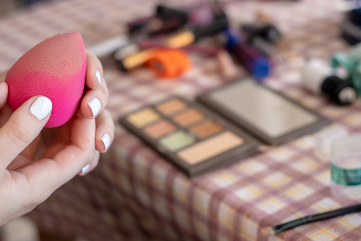Beauty blender makeup sponge