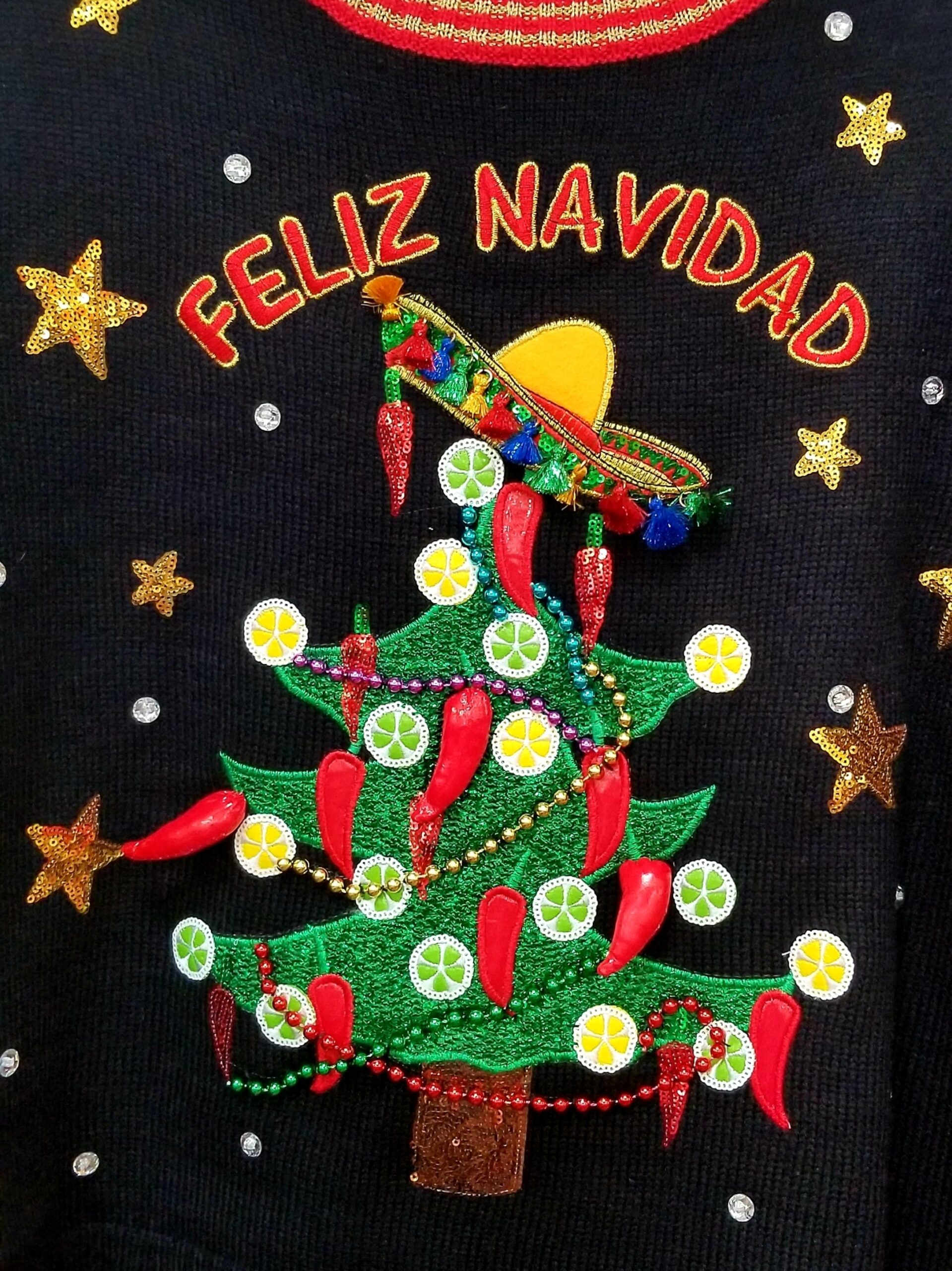 feliz-navidad-holiday-fashion-golden-stars-surround-a-christmas-tree-decorated-with-chili-peppers_t20_WxzjGw.jpg