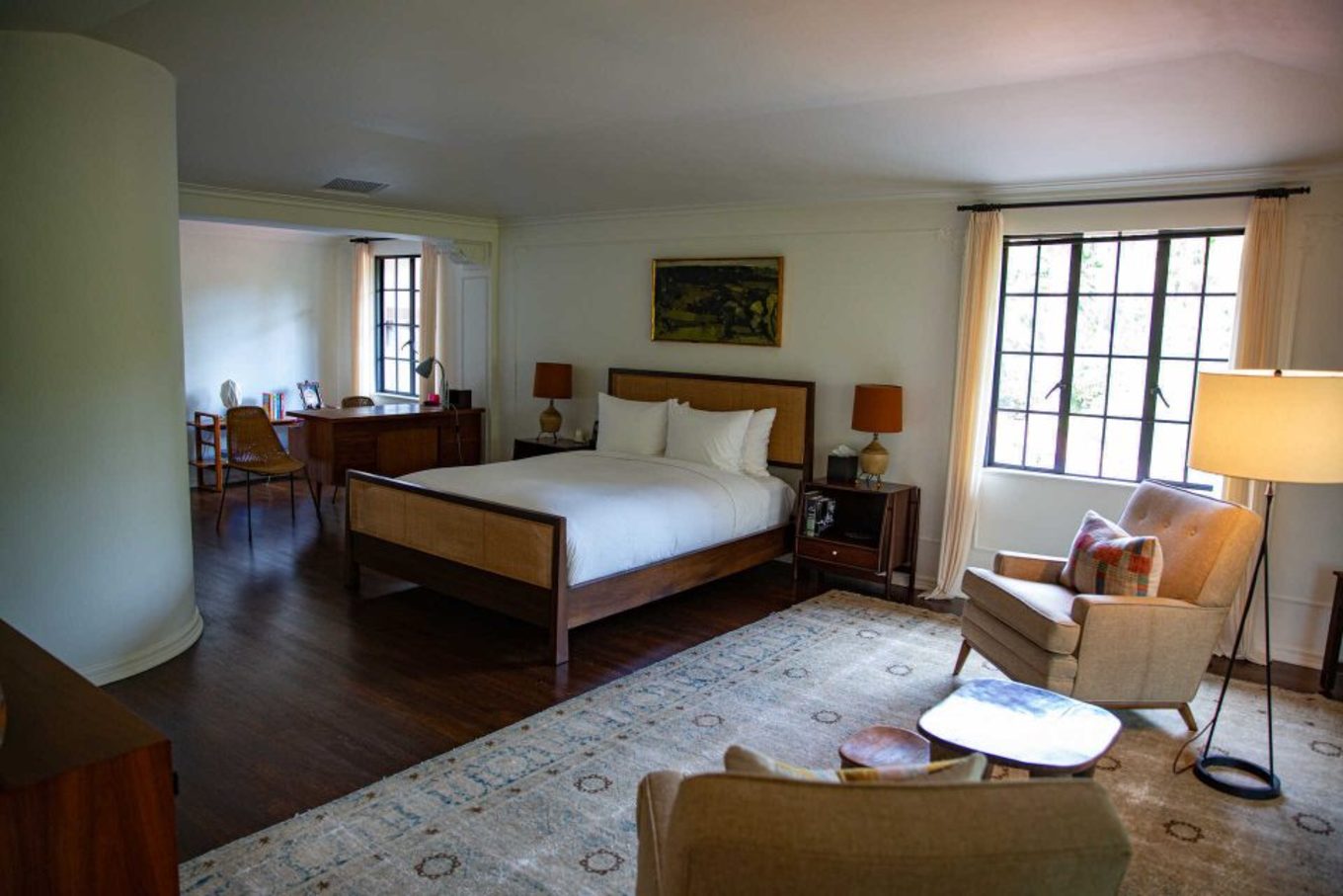 fleetwood-master-bed.jpg