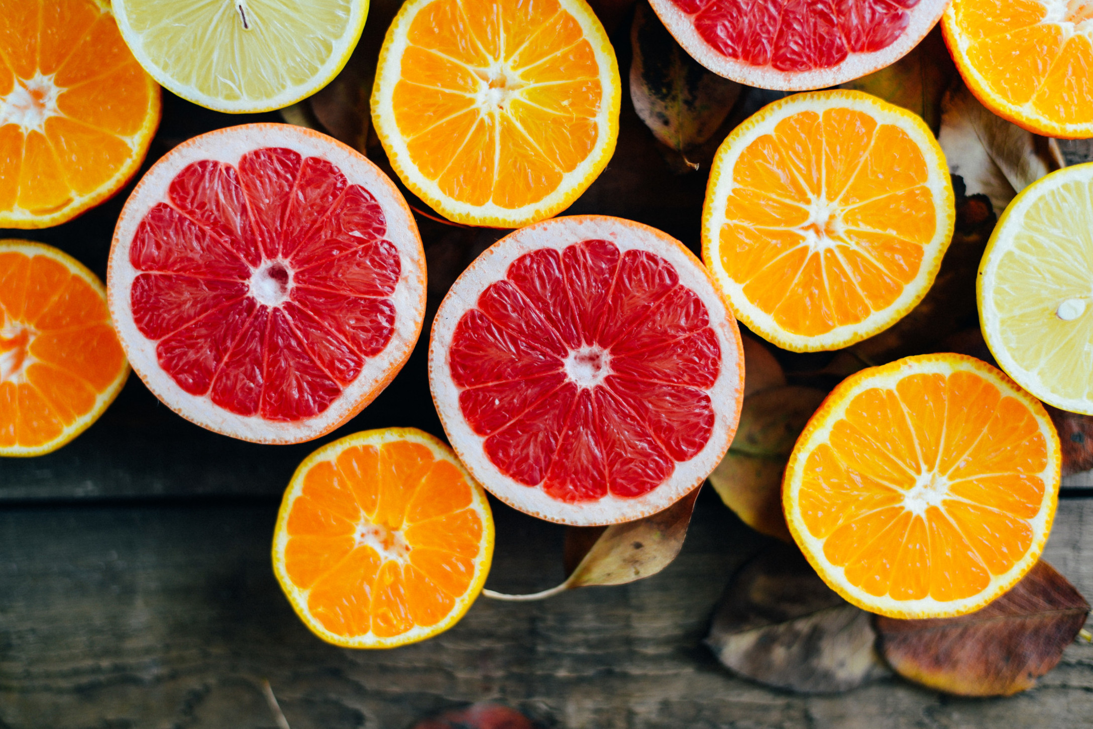 fresh-fruits-mixed-fruits-background-healthy-eating-dieting-background-of-healthy-fresh-fruits-fruit_t20_knbybK.jpg