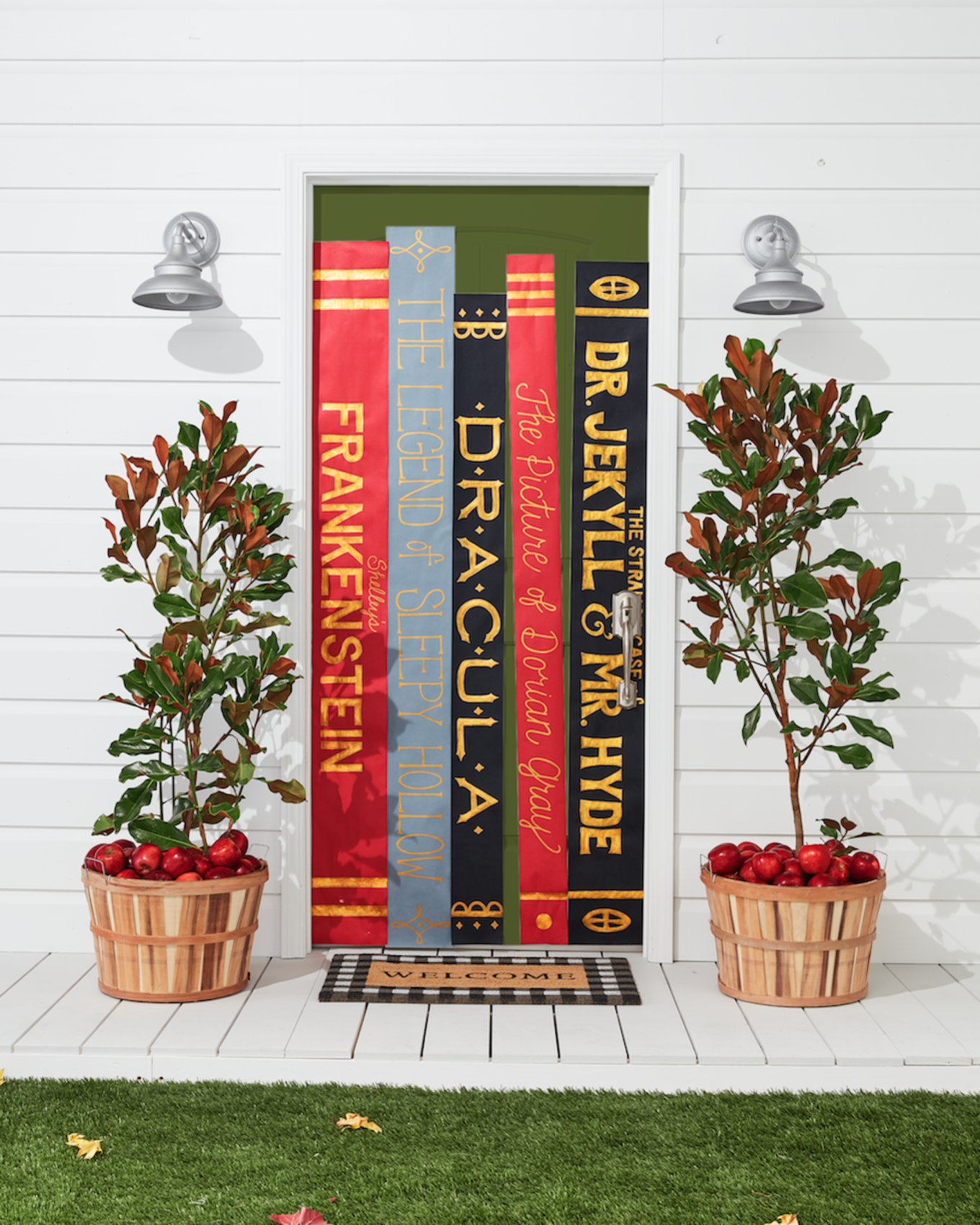 halloween-crafts-books-door-1569348578.png