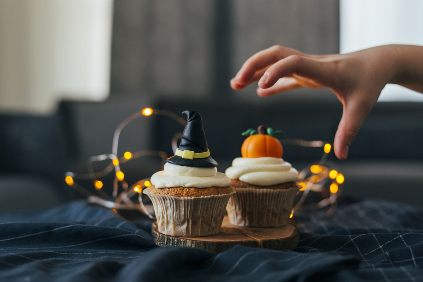 halloween_cupcakes.jpg