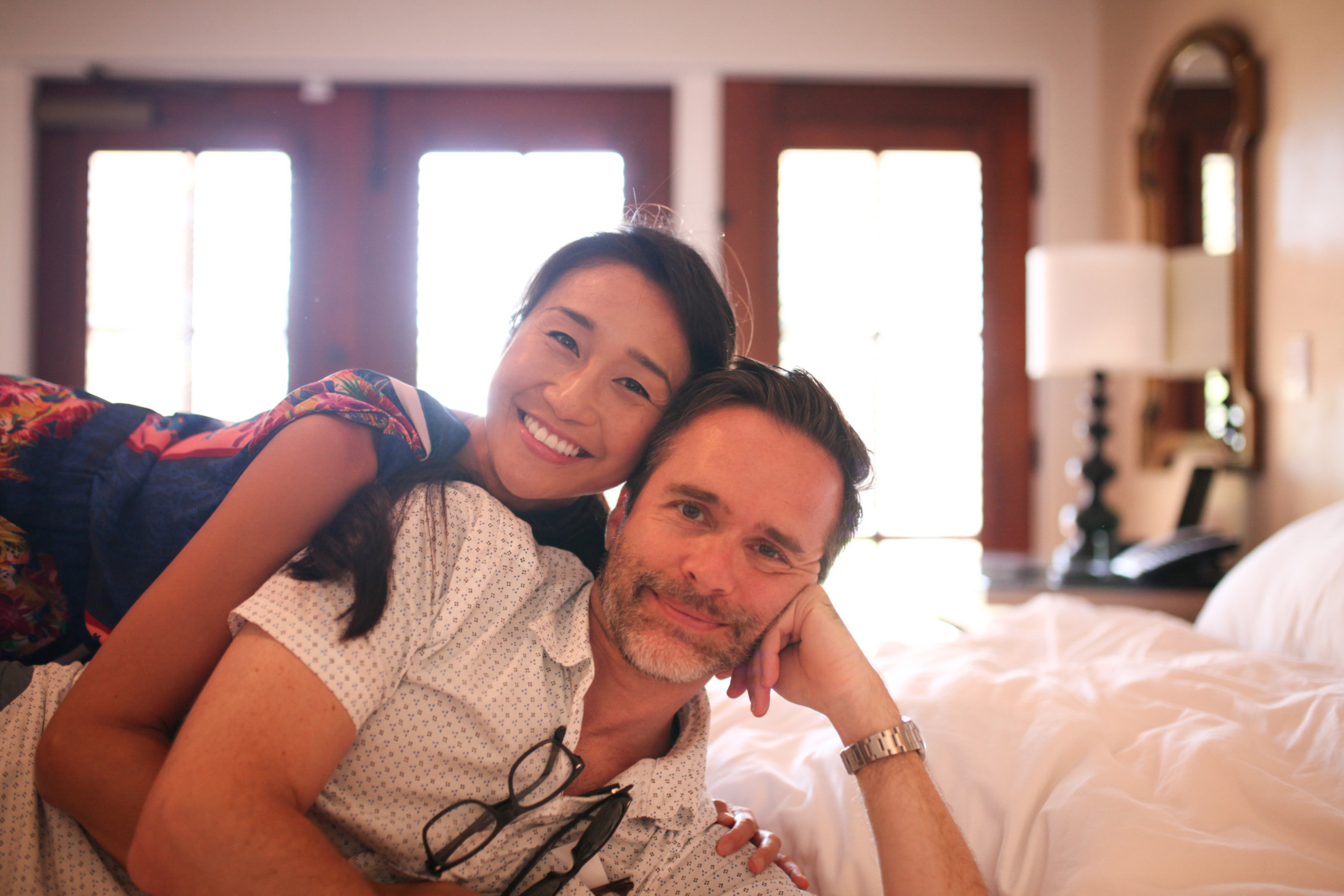 happy-couple_t20_7yYEbk.jpg
