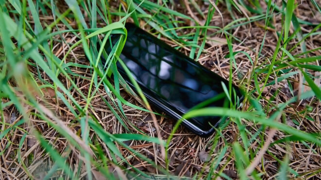 lost iPhone in grass