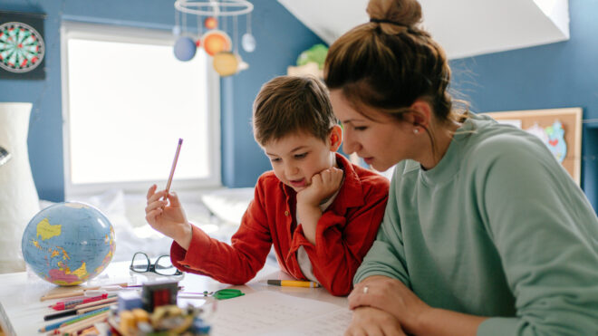 mom and child studying