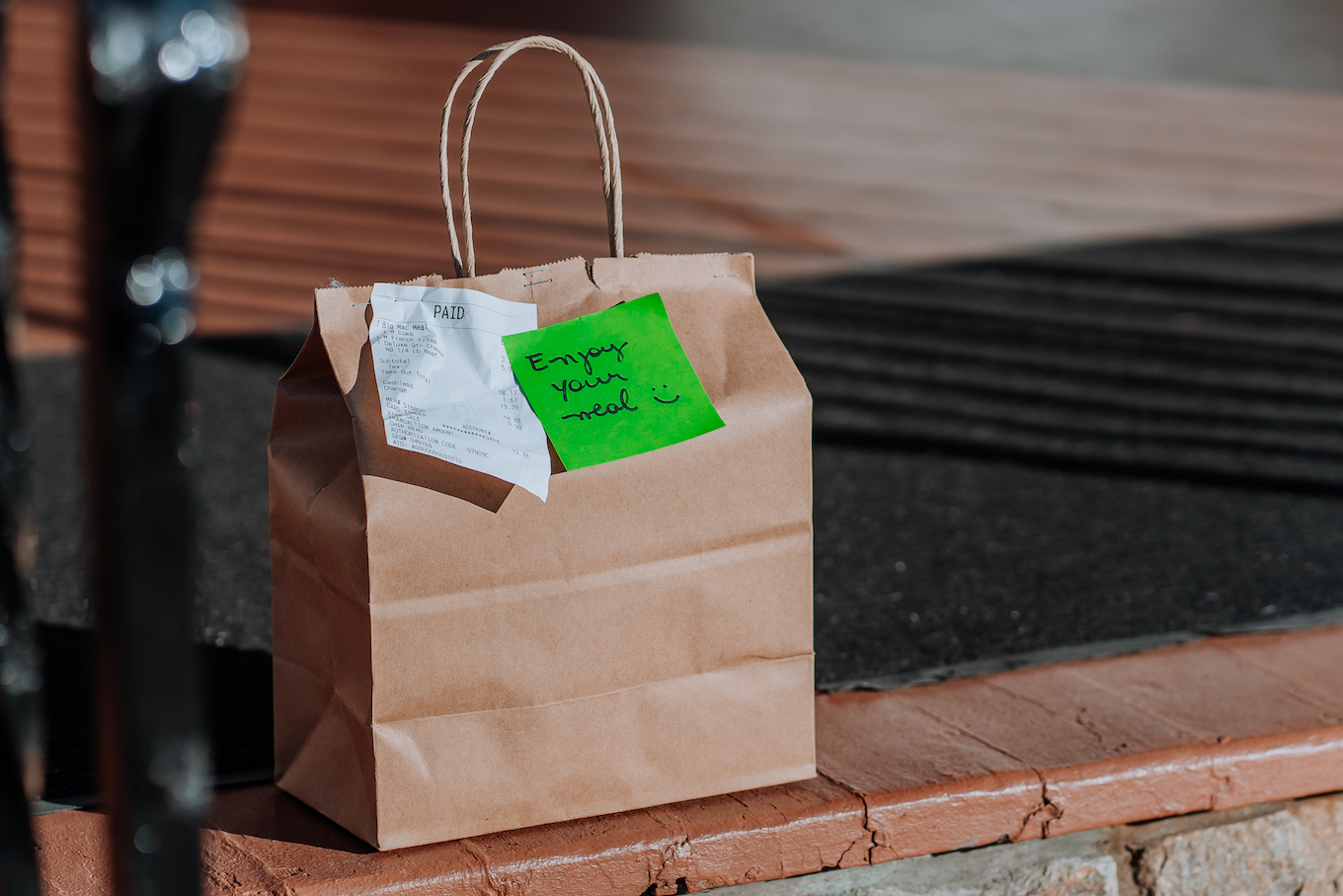 Package delivered contactless