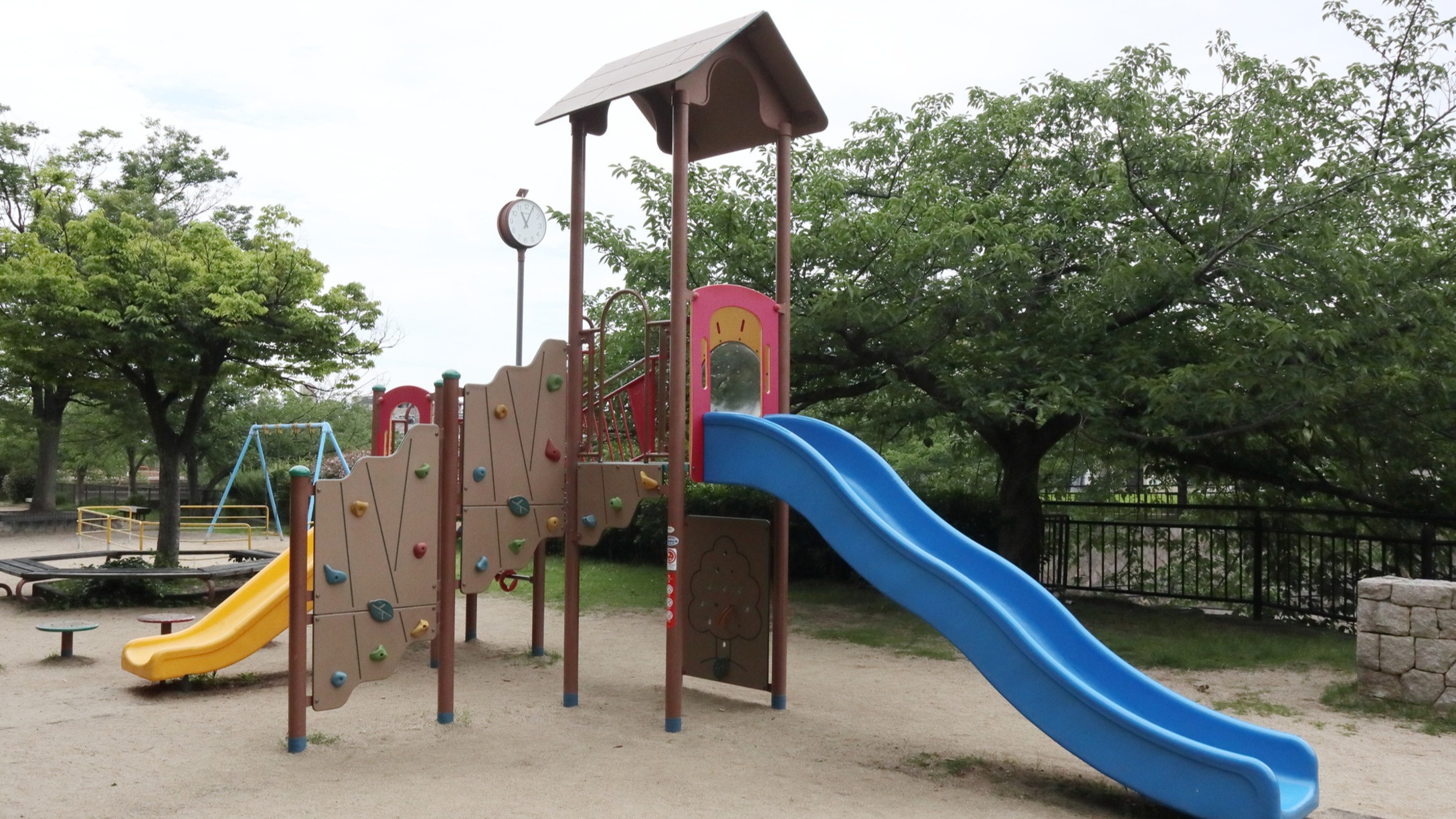 playground slide