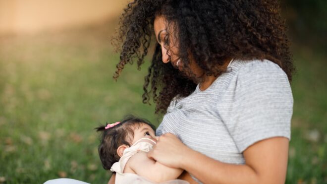 newborn moms, breastfeeding