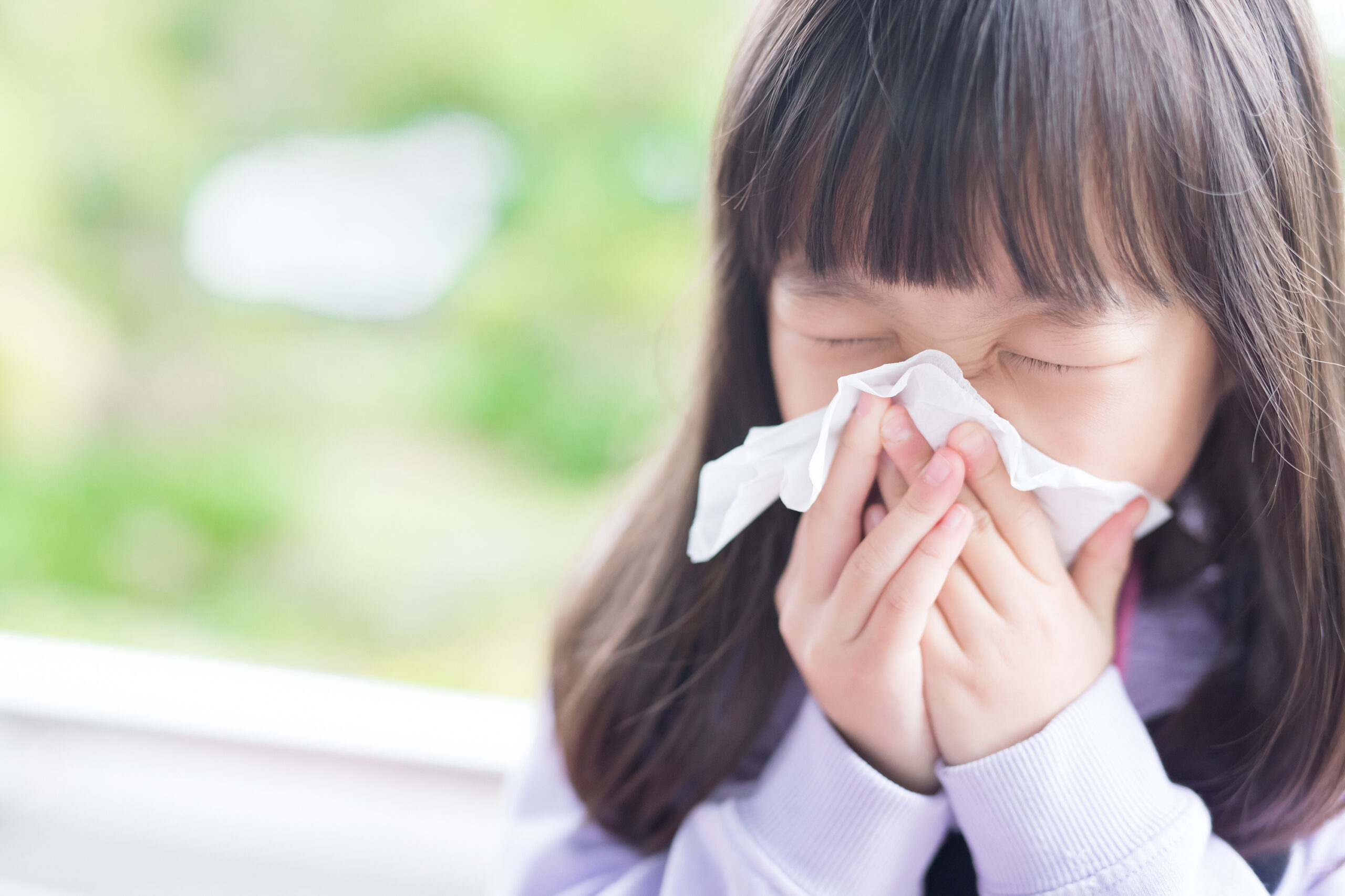 little girl get cold