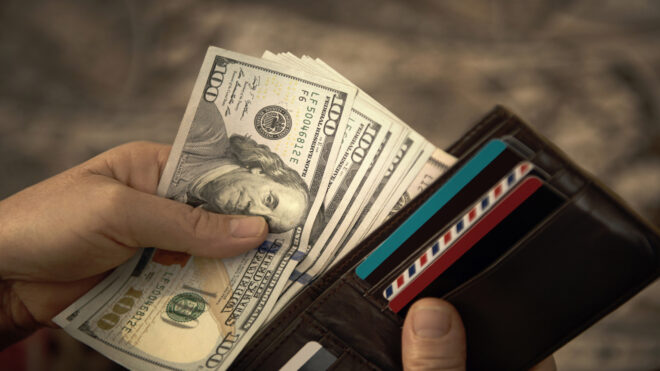 $100 bills