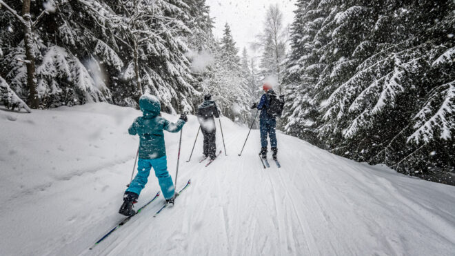 skiing