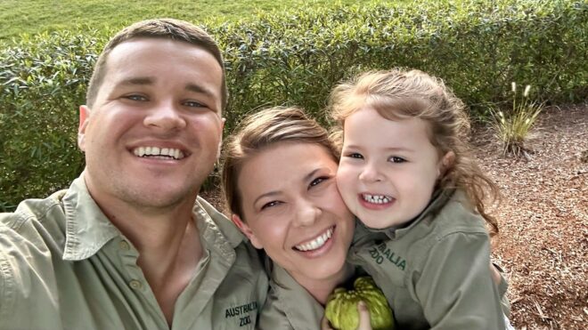 Bindi Irwin Chandler Powell and Grace Powell