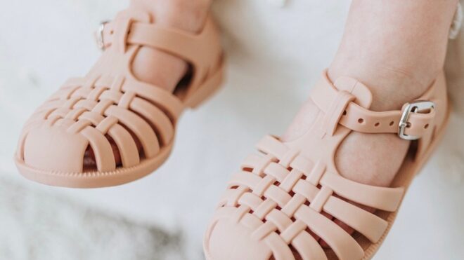 jelly shoes
