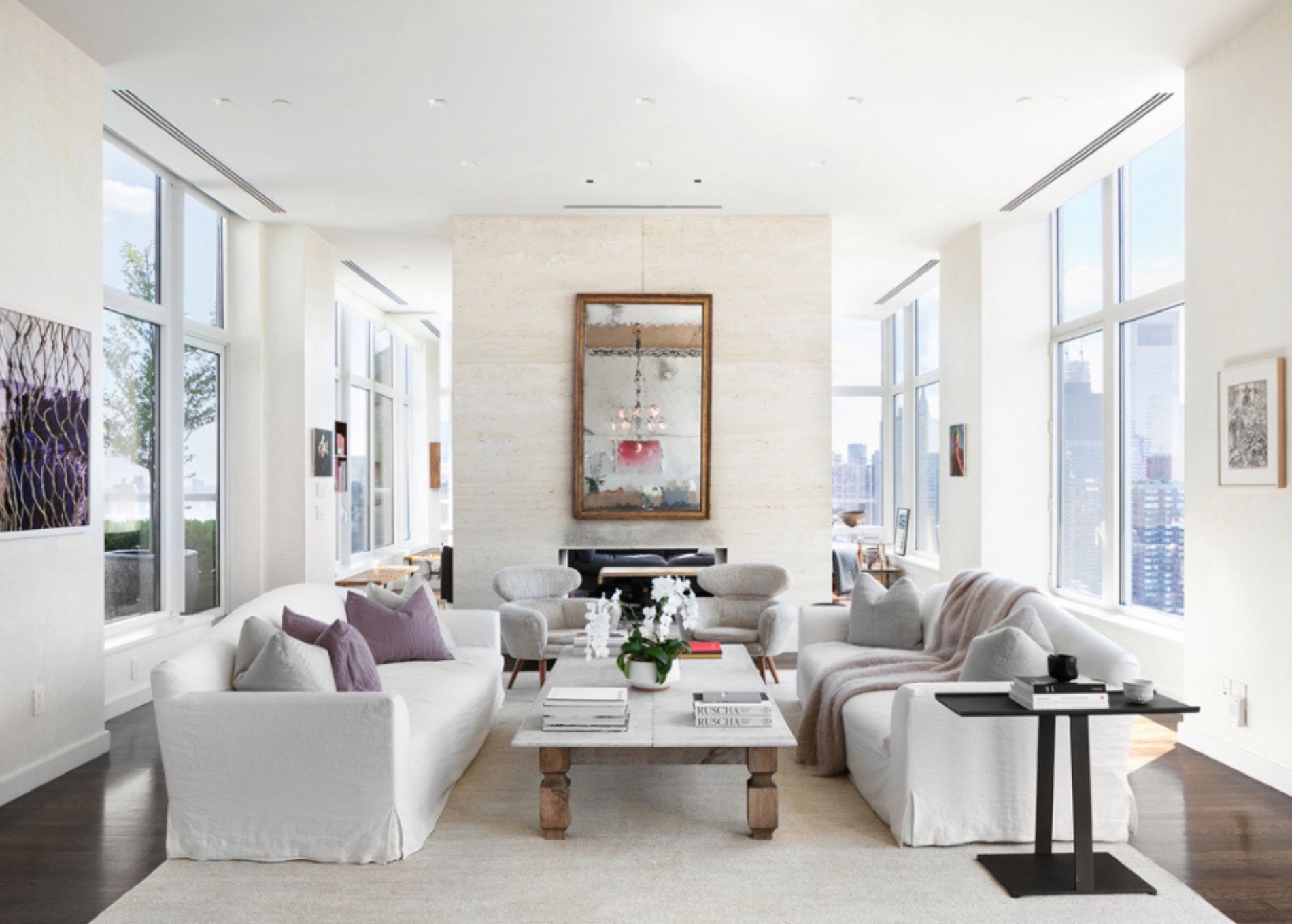 jennifer_lawrence_home_living.jpg