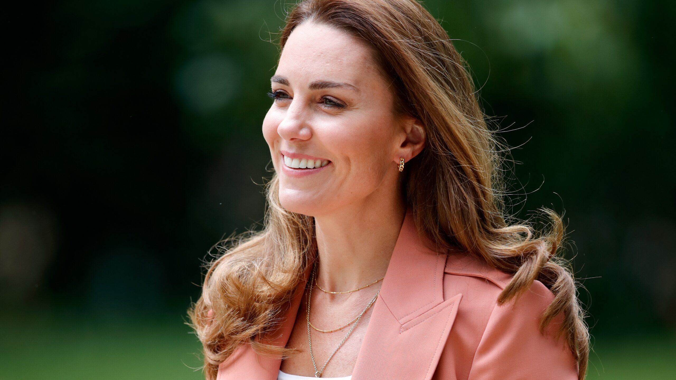 kate middleton pink blazer natural history museum visit