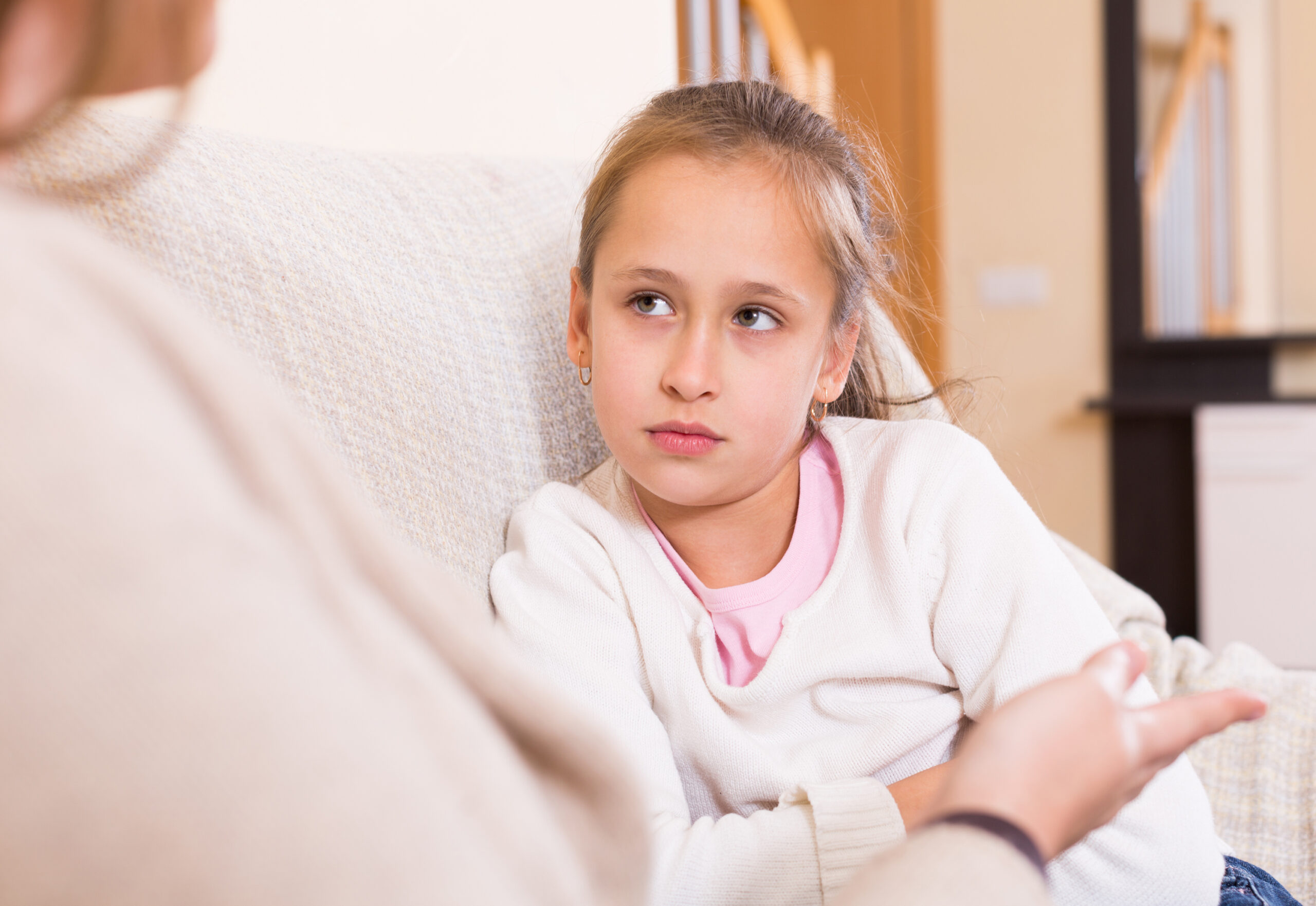 Woman shaming little daughter Woman shaming little daughter