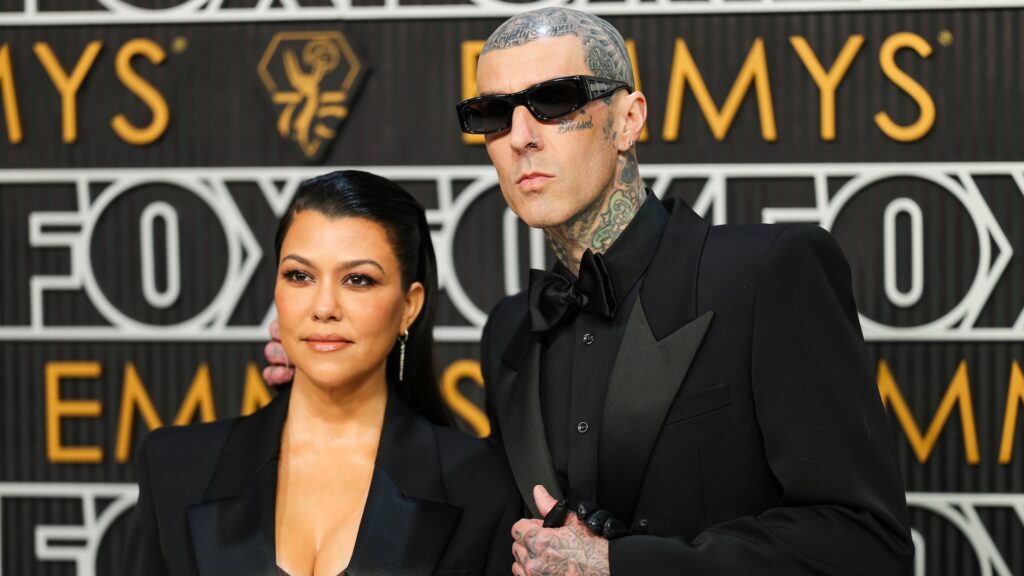 kourtney kardashian travis barker