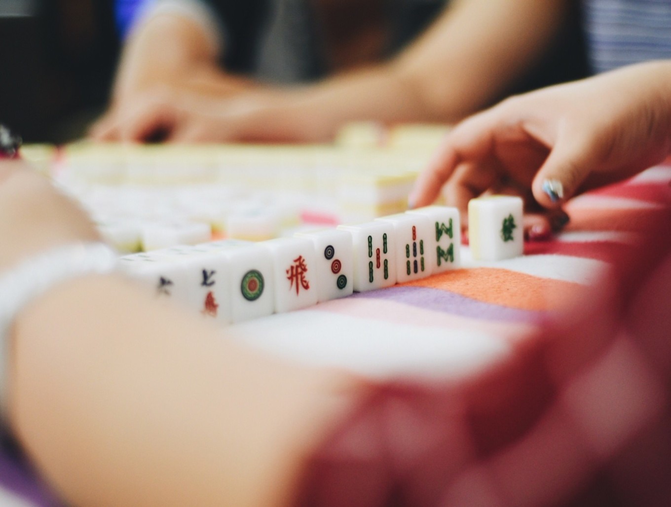 mahjong-on-cny-eve_t20_z9yYdP.jpg