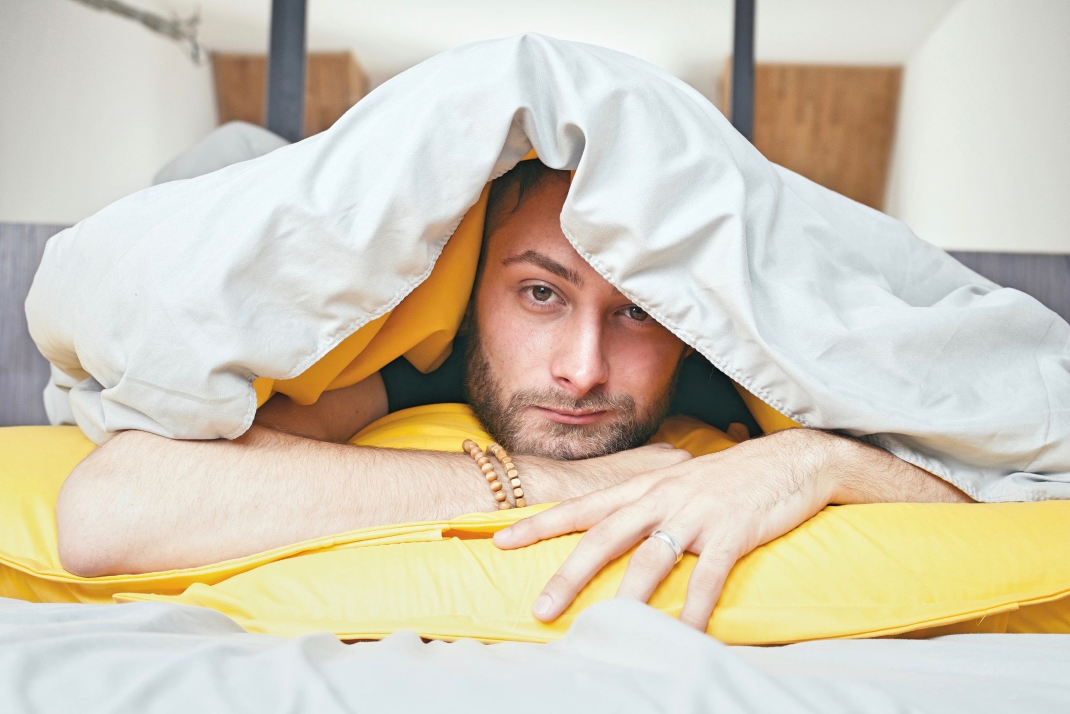 man-in-bed_t20_4l1p3O.jpg