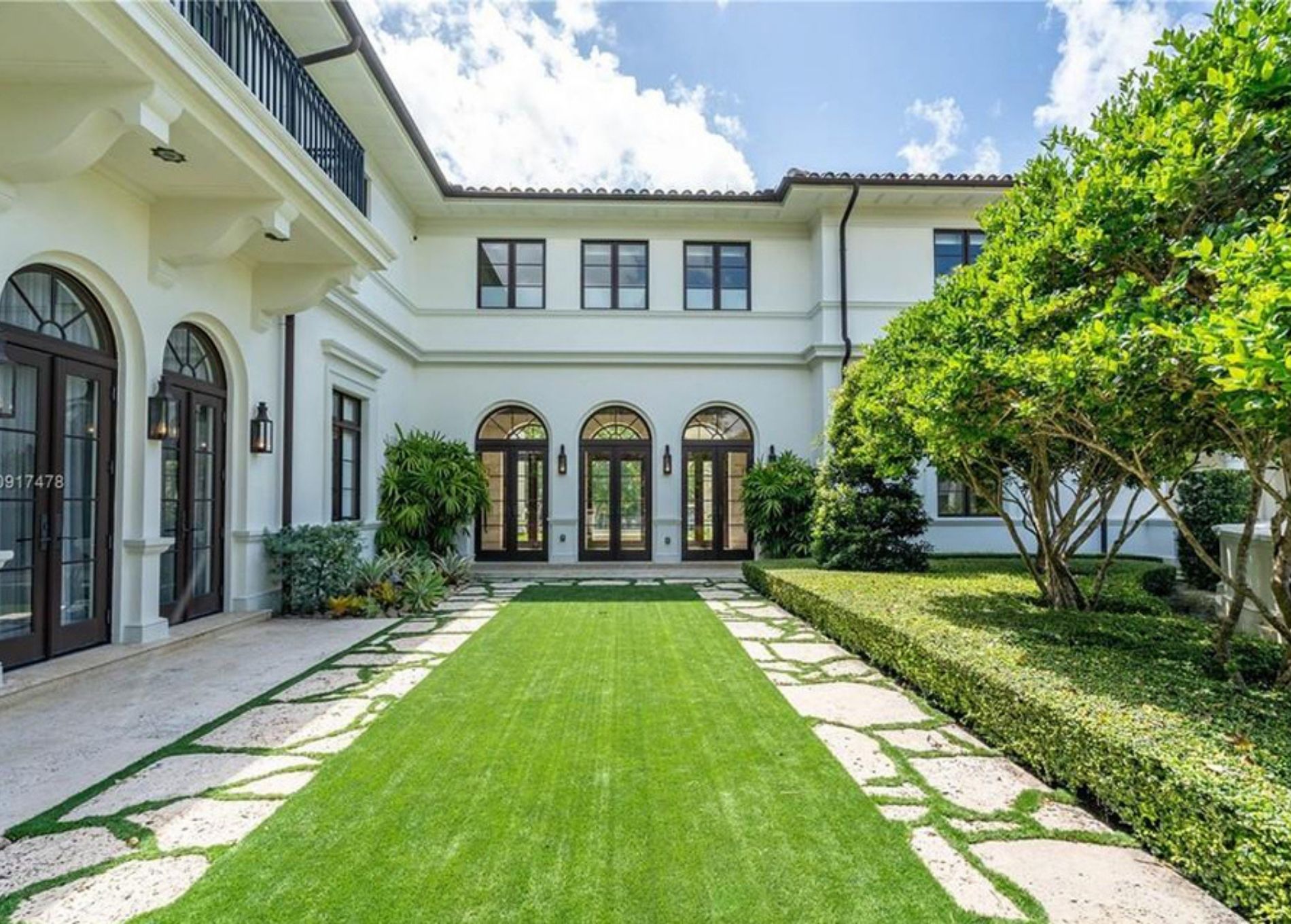 marc_anthony_home_lawn.jpg