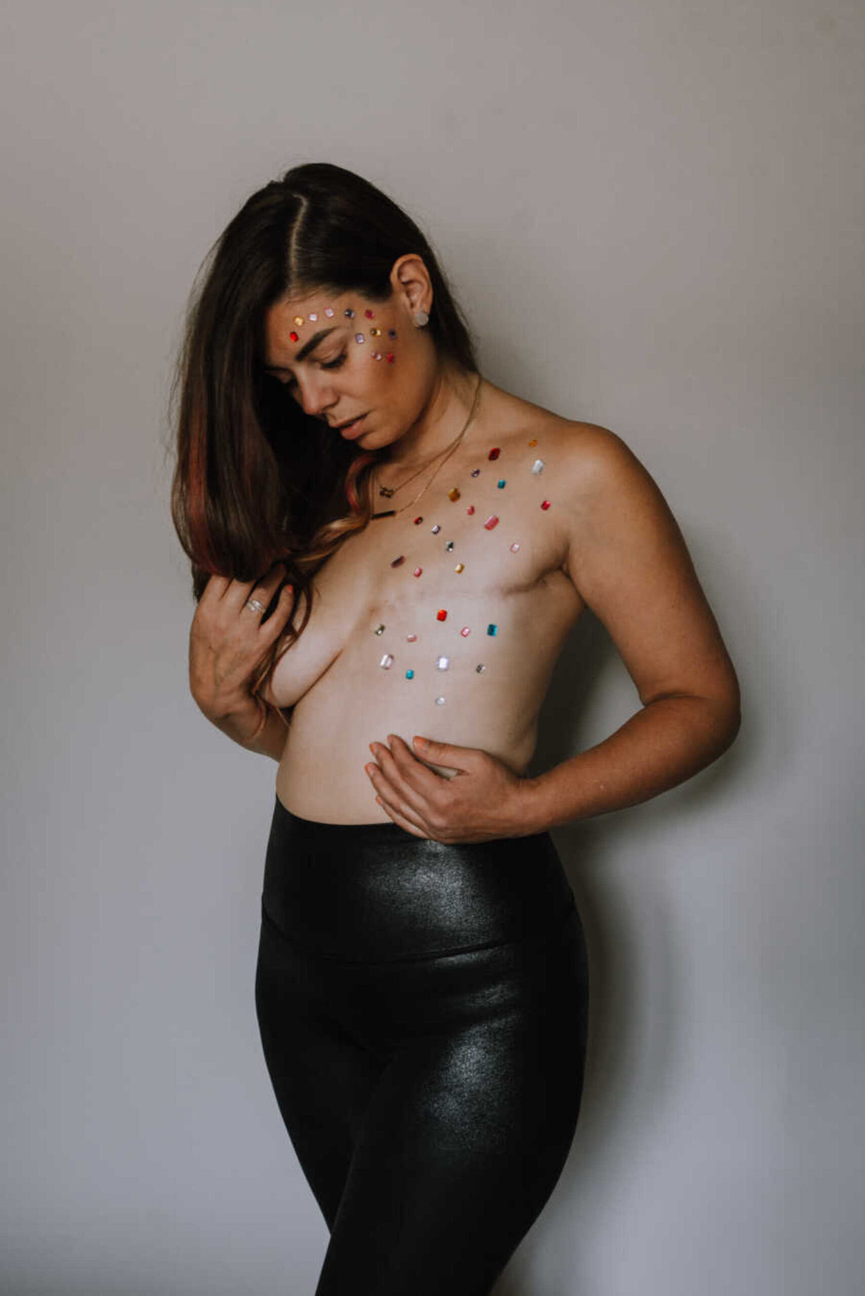 mastectomy-scar-covered-in-gems-900x1348-1.jpeg