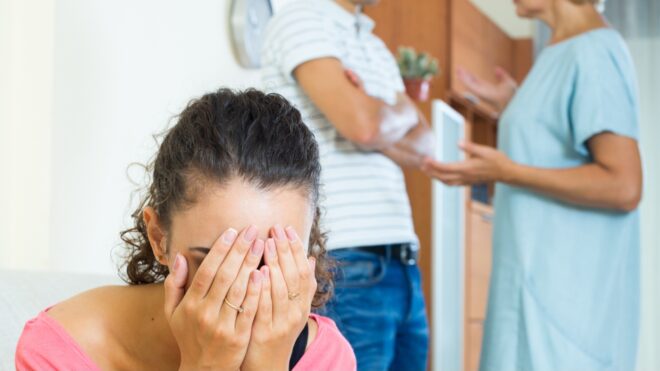 son and mom arguing