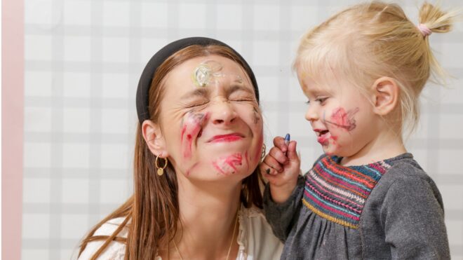 Mom with daughter - face painting