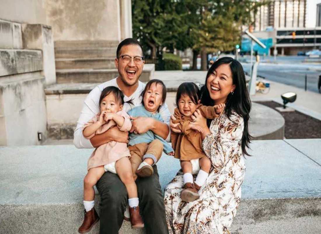 rachel_cho_triplets_twins_pregnancy_multiple_birth_11-900x599-1.jpg