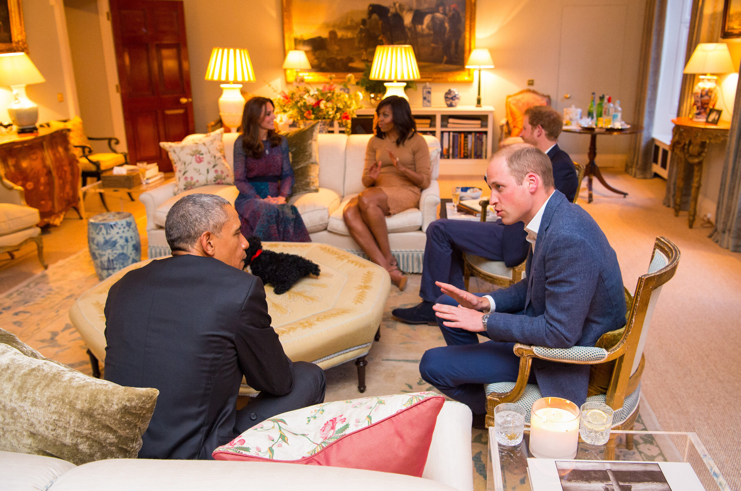 The Duke and Duchess of Cambridge host Barack and Michelle Obama for dinner