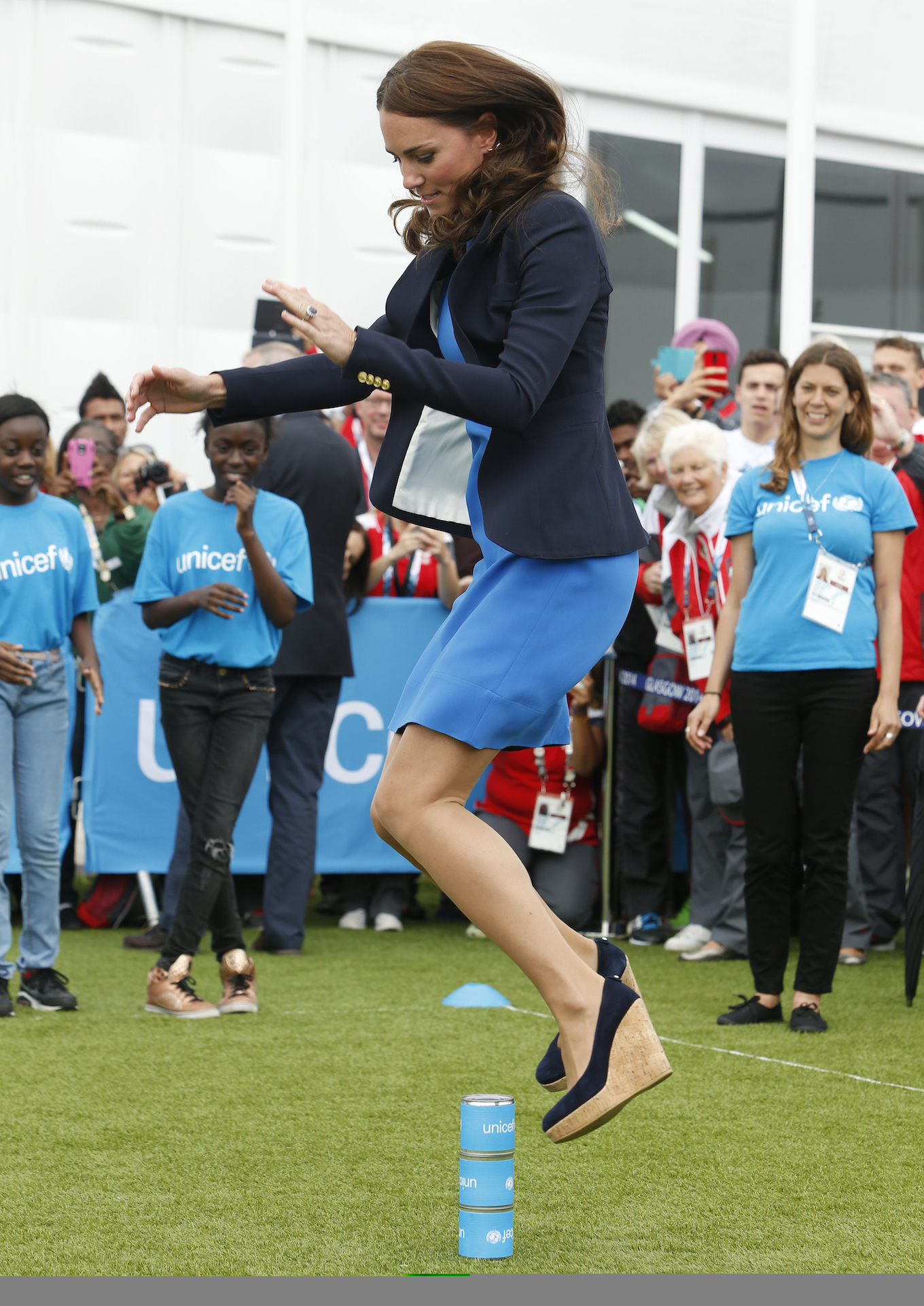 Kate Middleton plays games at the athletes' village during the Commonwealth Games