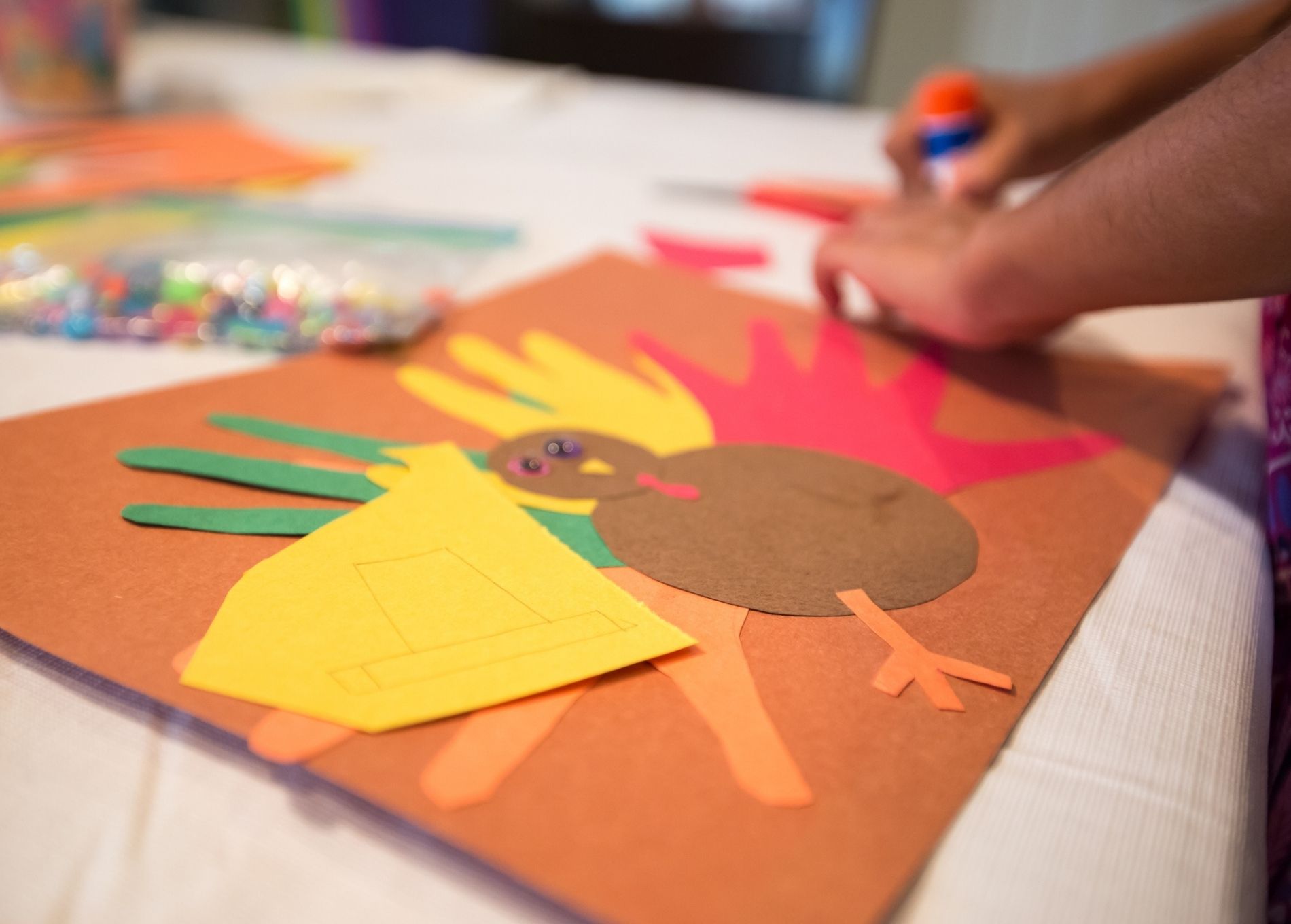 thanksgiving_traditions_turkey_hand.jpg