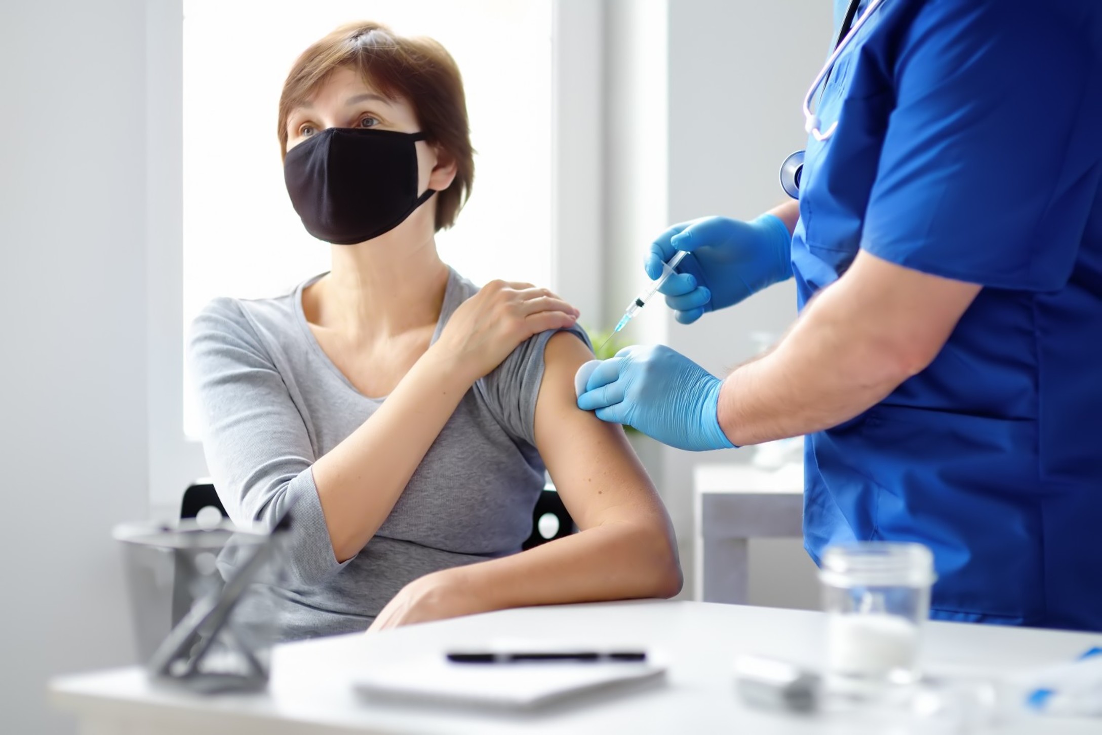 vaccination-corona-vaccine-coronavirus-injection-woman-flu-covid-19-doctor-nurse-treatment-syringe_t20_BaJwpj.jpg