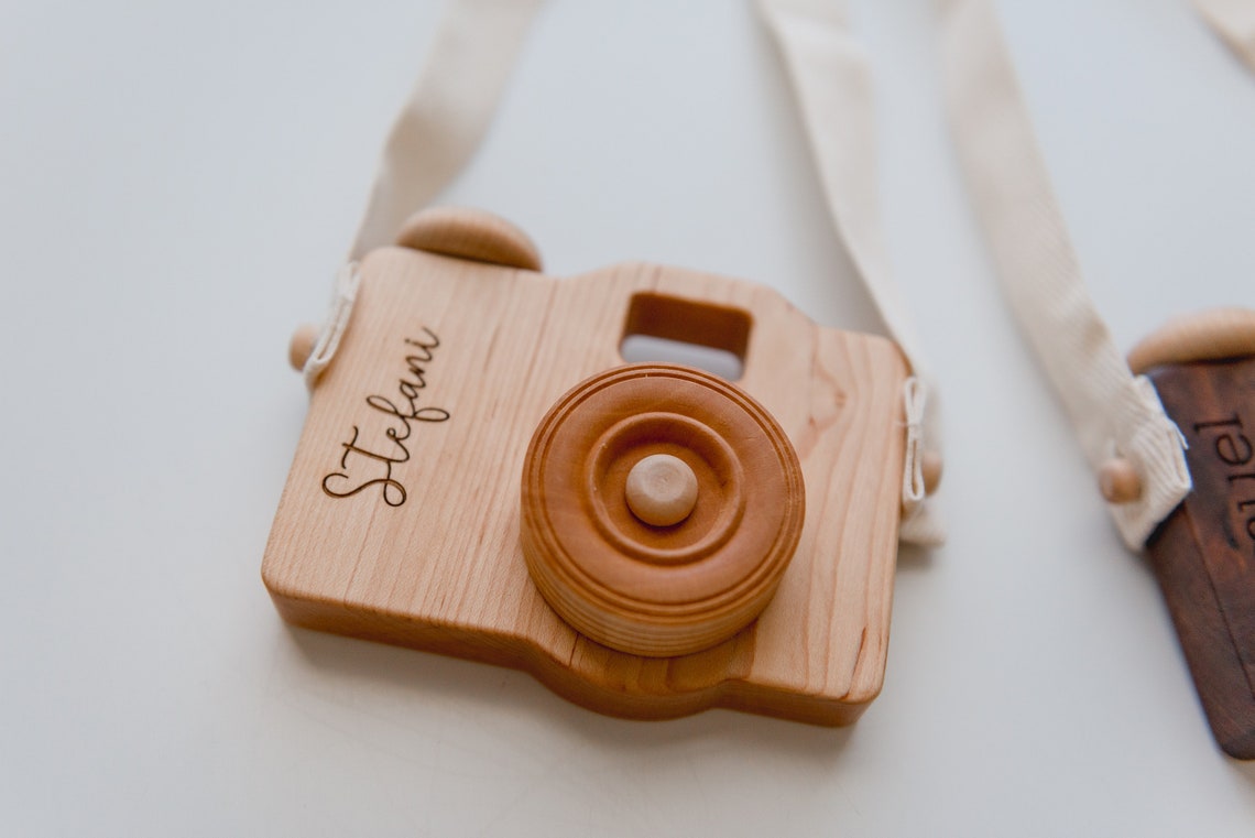 wooden_camera.jpg