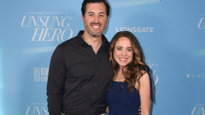 SANTA MONICA, CALIFORNIA - APRIL 17: Jeremy Vuolo and Jinger Vuolo attend the "Unsung Hero" screening at Lionsgate on April 17, 2024 in Santa Monica, California. (Photo by Vivien Killilea/Getty Images for Lionsgate)